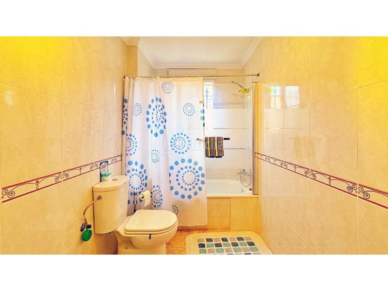 Foto 0db5c88d-8ea2-480e-8f94-c17280f9268f. Casa a schiera con parcheggio in Villamartín-Las Filipinas Orihuela