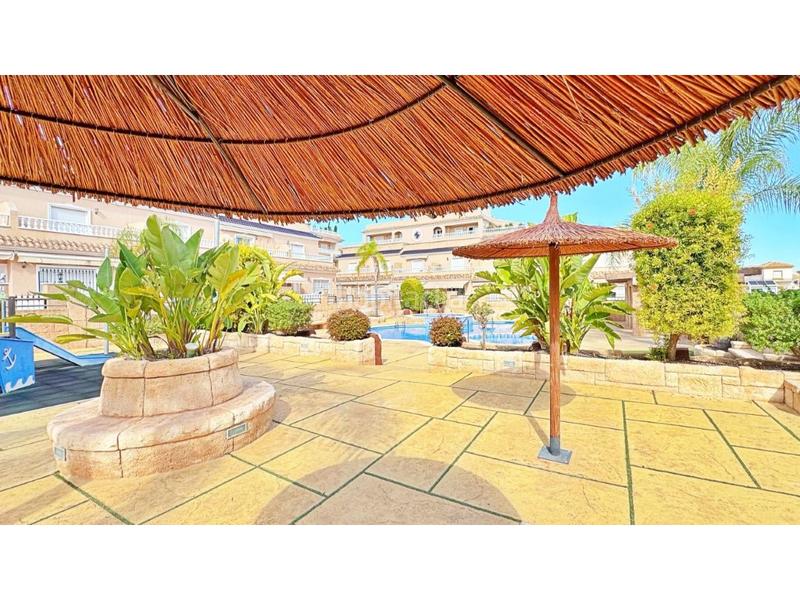 Foto 1102a317-ced4-4383-861c-d9214ae7e8c5. Casa a schiera con parcheggio in Villamartín-Las Filipinas Orihuela