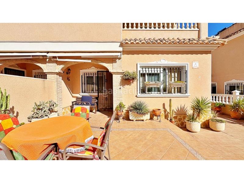 Foto 556ca986-6820-448b-91b0-20cd353e144c. Casa a schiera con parcheggio in Villamartín-Las Filipinas Orihuela