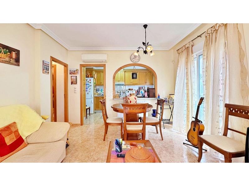 Foto 6403d972-9247-46ee-8696-2a6d80821a60. Casa a schiera con parcheggio in Villamartín-Las Filipinas Orihuela