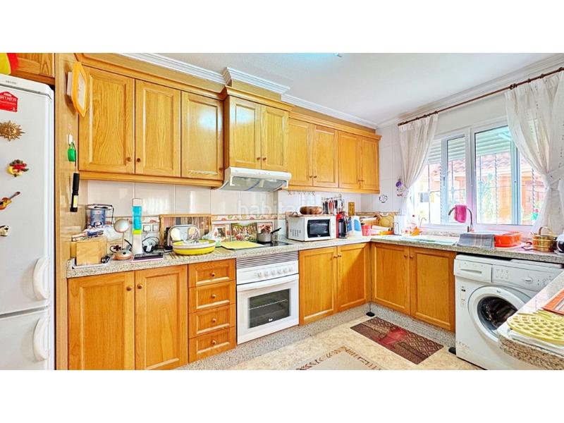 Foto 908bd85b-8428-4a8a-a7af-7c0ab9eb9c58. Casa a schiera con parcheggio in Villamartín-Las Filipinas Orihuela