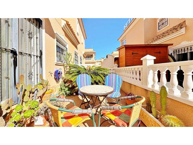 Foto b183367a-1e39-4176-a0b2-cdf330e5d9ae. Casa a schiera con parcheggio in Villamartín-Las Filipinas Orihuela