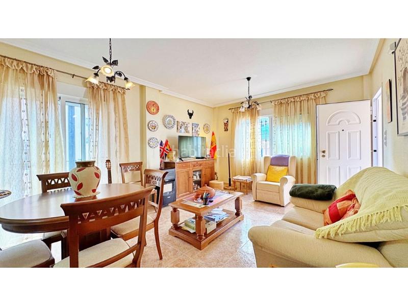 Foto dc117f47-f9ea-4bb1-a316-3298a09066ba. Casa a schiera con parcheggio in Villamartín-Las Filipinas Orihuela