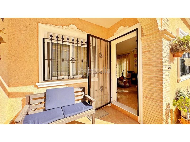 Foto eb96ec7f-4fc6-4300-ae96-92cab0560b6b. Casa a schiera con parcheggio in Villamartín-Las Filipinas Orihuela