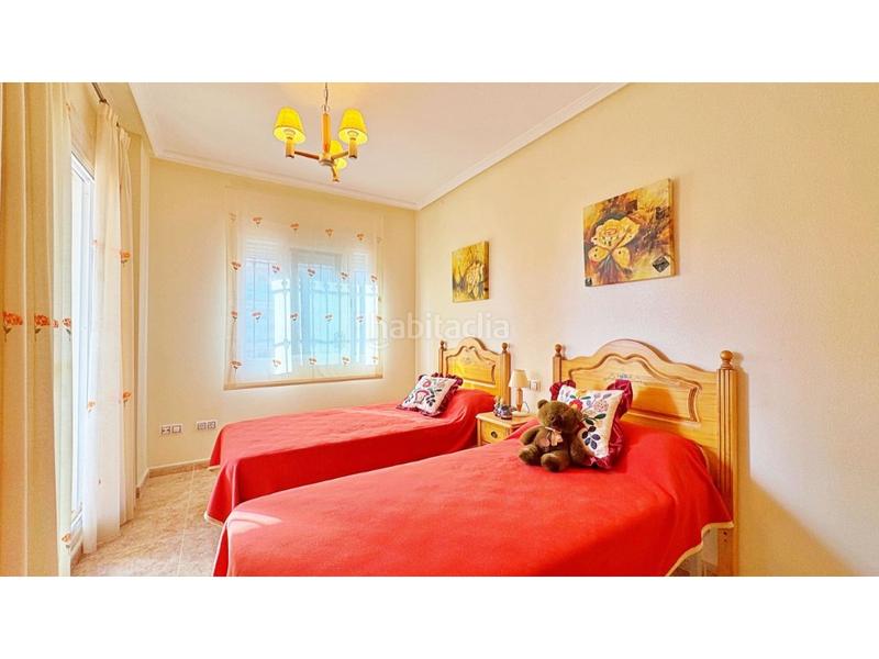 Foto f56de218-8530-49b3-b05f-118b03fdaee3. Casa a schiera con parcheggio in Villamartín-Las Filipinas Orihuela
