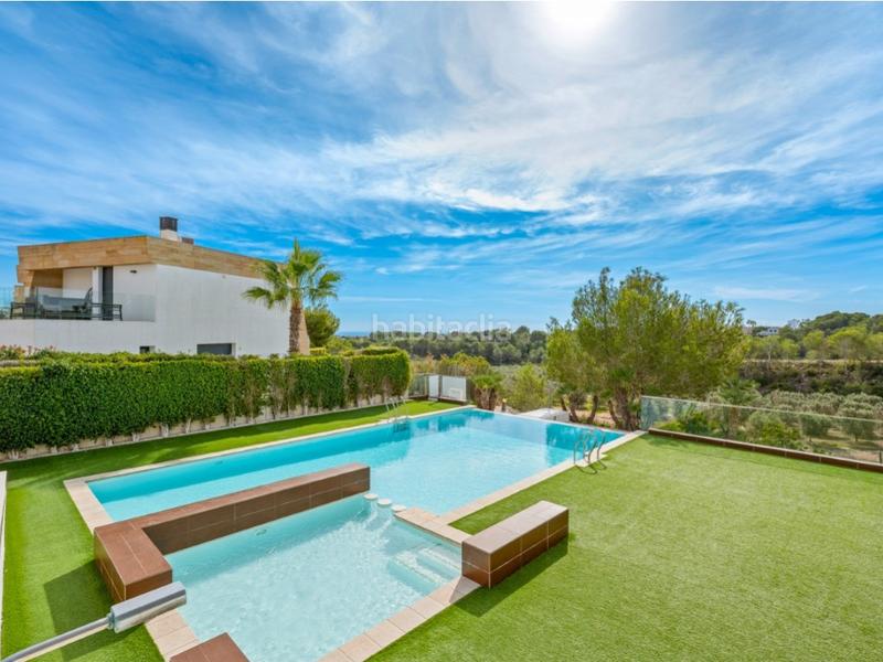 Foto 86bba9c5-103a-4df0-8197-c83e37a61de8. Casa amb aparcament piscina a Villamartín-Las Filipinas Orihuela