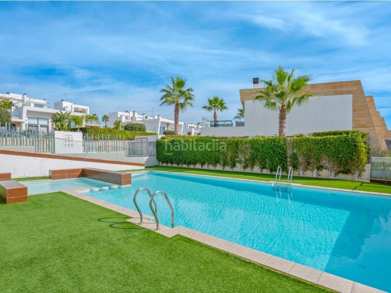 Foto f028fde5-75d0-454e-8dd2-ebe58c85c237. Casa amb aparcament piscina a Villamartín-Las Filipinas Orihuela