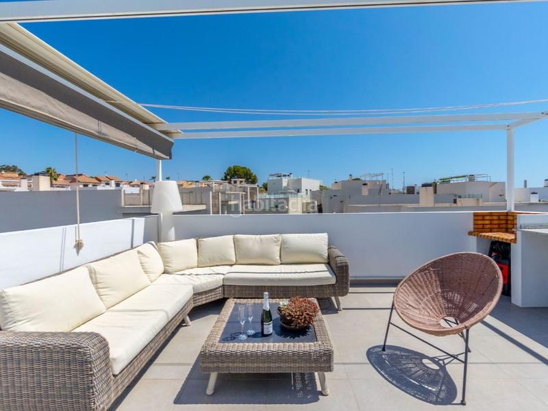 Foto 0f45c685-dc09-4bc7-ad97-b313dc7772a9. Casa con riscaldamento parcheggio piscina in Los Almendros Orihuela