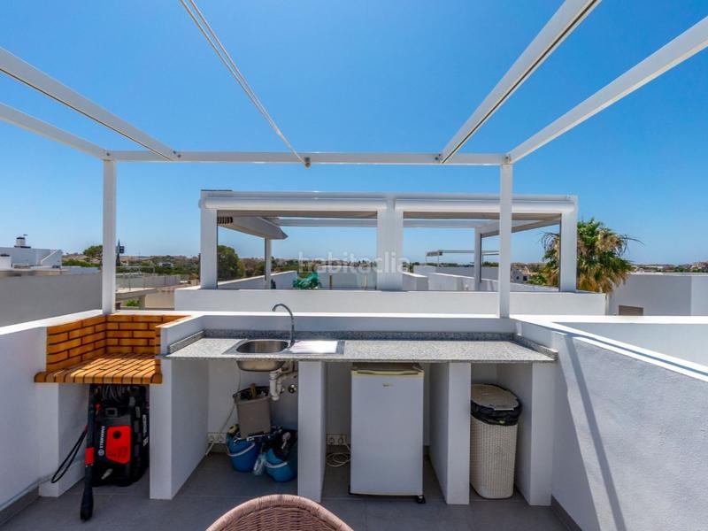 Foto 5bf11bcd-8655-4924-960c-0ba22ef76654. Casa con riscaldamento parcheggio piscina in Los Almendros Orihuela