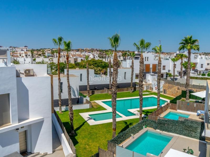 Foto 6cc12b1f-e287-42ad-9926-261f5c602638. Casa con riscaldamento parcheggio piscina in Los Almendros Orihuela