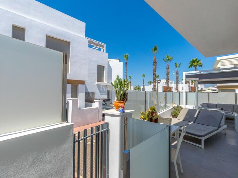 Foto 81a876c4-1ffa-4985-8e43-c653cf11365b. Casa con riscaldamento parcheggio piscina in Los Almendros Orihuela