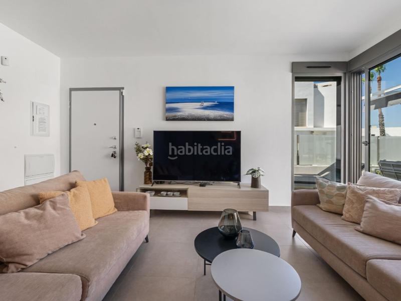 Foto a2058d1f-1c30-4868-a2f0-a25c54e1bd52. Casa con riscaldamento parcheggio piscina in Los Almendros Orihuela