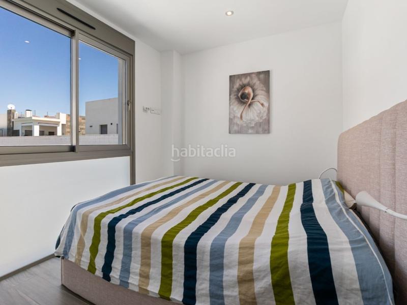 Foto b9bf2c7c-bec7-4db0-abbc-9d45823dc053. Casa con riscaldamento parcheggio piscina in Los Almendros Orihuela