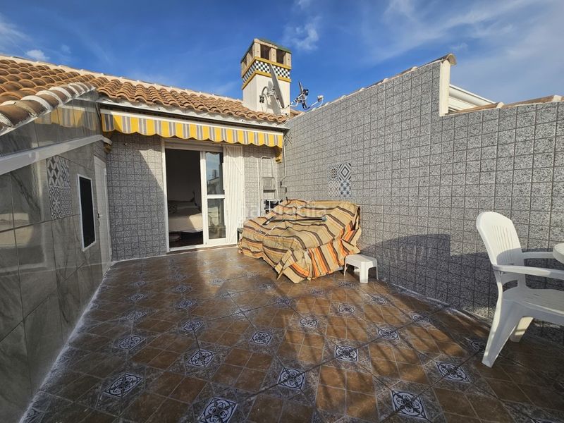 Foto 4ad2fa58-995d-4c39-9fe1-be4594573ccf. Casa amb piscina a La Zenia Orihuela