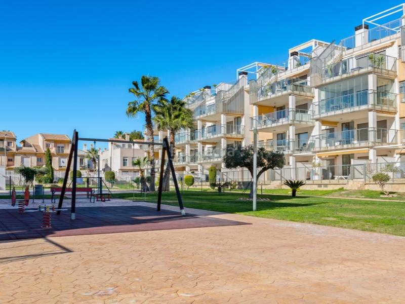Foto 743b8984-a27c-4cf0-9a11-77e66296d513. Appartement avec parking dans Villamartín-Las Filipinas Orihuela