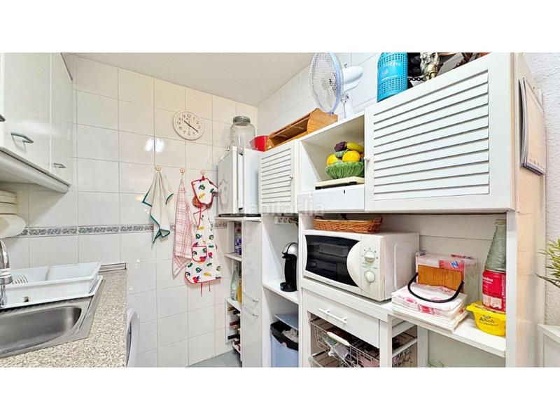 Foto bec53edb-7506-4776-885f-79dcaada1007. Apartament amb piscina a Punta Prima Torrevieja