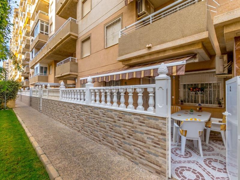 Foto 0fdebfdc-3a4a-4f91-8902-b7336dbeb139. Appartement mit pool in nueva Torrevieja Torrevieja