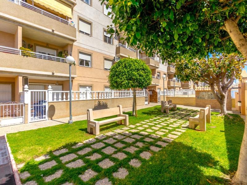 Foto bb8fbbff-94cc-4a4d-992f-9ba7d4e02c22. Appartement mit pool in nueva Torrevieja Torrevieja