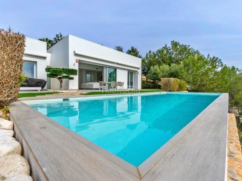 Foto bbbb229a-2269-4e39-8a5f-6eb492e7ac81. Casa villa adelfas 3 habitaciones en las colinas en Orihuela