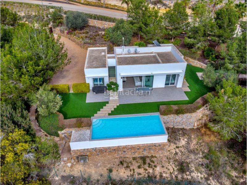 Foto dc06c932-ed65-4704-9c79-041ea5cbd343. Casa villa adelfas 3 habitaciones en las colinas en Orihuela