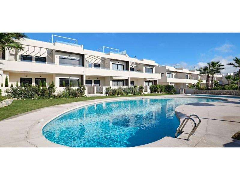 Foto 0ec80d4c-b6db-4fd4-8d48-37923e5b6f55. Apartament amb aparcament a La Veleta Torrevieja