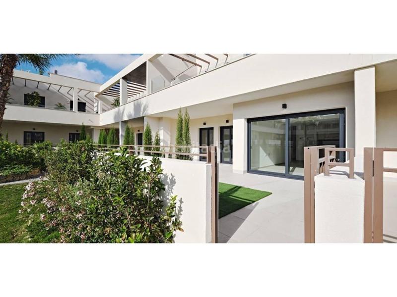 Foto 45a74d9c-92d8-4f18-ba3e-fdf75120bbc5. Apartament amb aparcament a La Veleta Torrevieja