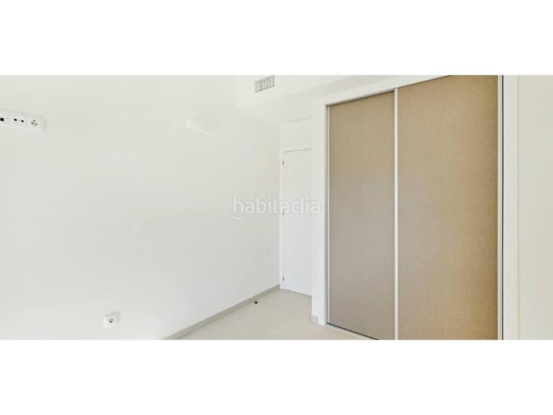 Foto da2b3f88-489f-4ed0-883c-57378a6e6f59. Apartament amb aparcament a La Veleta Torrevieja