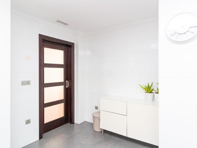 Foto 058d0492-0e1a-48f4-892e-6eba0c376e3b. Penthouse in avenida diego ramirez pastor 29 in Parque de las Naciones Torrevieja