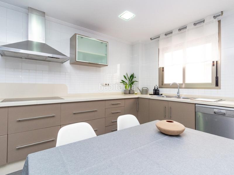 Foto 06e17bce-f1c9-4e05-8ad4-841d66849fb3. Penthouse in avenida diego ramirez pastor 29 in Parque de las Naciones Torrevieja