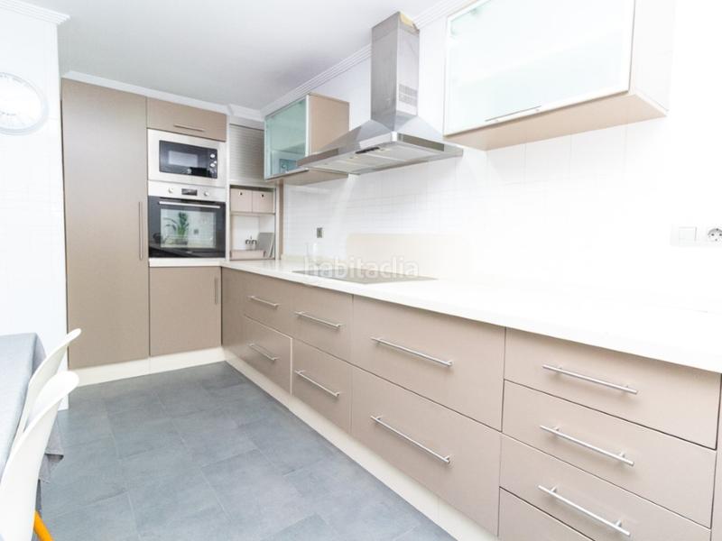 Foto 96f6b943-30ba-4897-bd48-e75259a17493. Penthouse in avenida diego ramirez pastor 29 in Parque de las Naciones Torrevieja