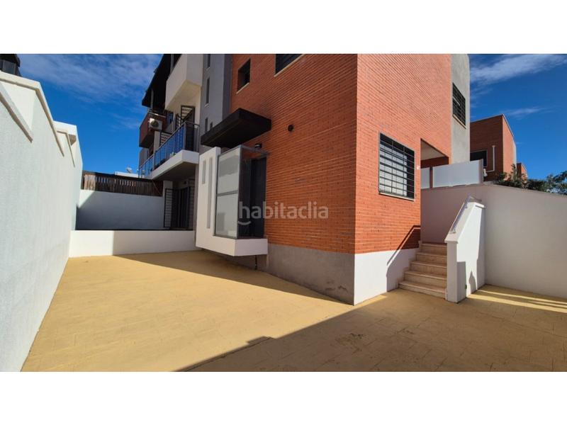 Foto 76cbcf49-590a-4854-98f2-f9a8034a763f. Semi detached house in Parque Acuático - Sector 25 Torrevieja