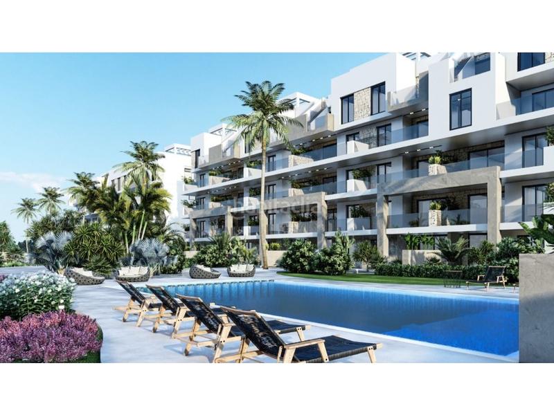 Foto 9f9fc6d3-5bcb-4245-89fd-2db678bc8007. Apartament amb piscina a El Raso Guardamar del Segura