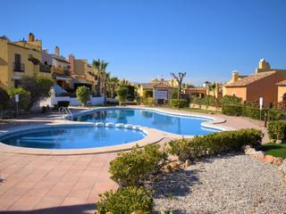 Maison  Calle pilar de la horadada. Hermosa casa adosada en una urbanización cerrada bien cuidada en