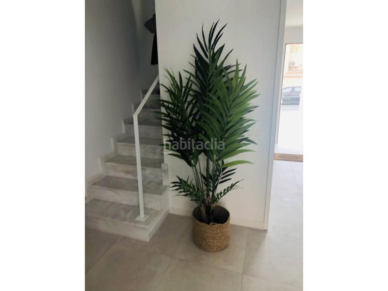 Foto 878f38ca-17dc-4a39-9ae5-55a59b059c6f. Casa adossada amb piscina a Aguas Nuevas Torrevieja