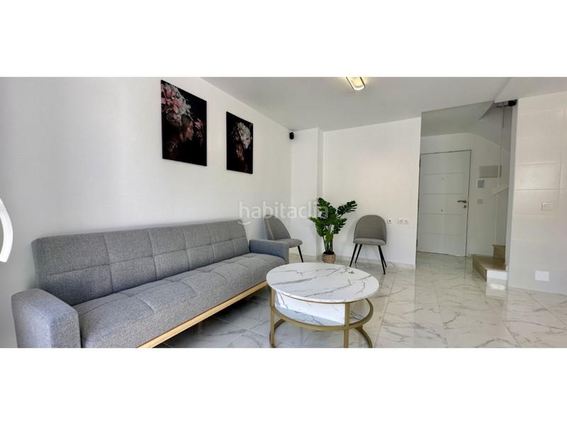 Foto 2db05d00-9a8f-4abc-8a0c-2c6e9143ccd1. Casa adossada a Los Balcones-Los Altos Torrevieja