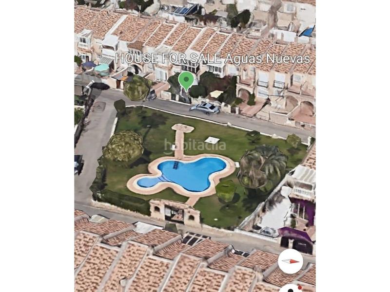 Foto 328c69fe-c5fc-447b-b1c9-4a7b82b1cf68. Maison jumelée avec piscine dans Aguas Nuevas Torrevieja