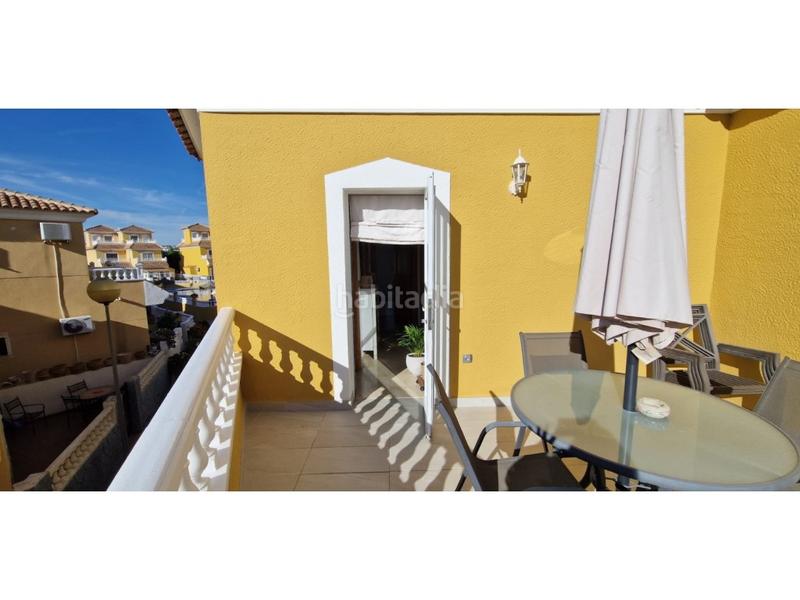 Foto b4d68d3a-9a88-4fd6-81b9-be3457153113. Casa adossada a La Florida Orihuela