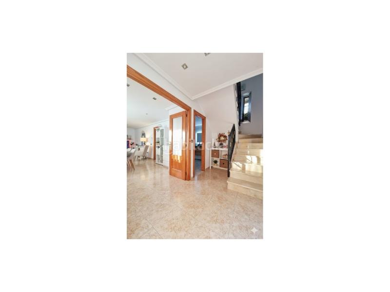 Foto e226d47e-e8cf-42a0-b48f-c6938bfba1d2. Casa adossada a La Florida Orihuela