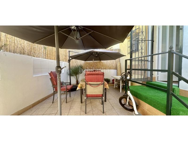 Foto 8a4fb436-d5fa-4e18-af9a-e048b103924a. Casa adossada a La Florida Orihuela