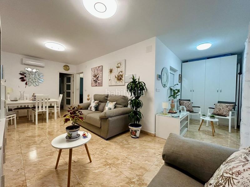 Foto 696f21e6-3102-451a-aa31-89005ca514ba. Maison jumelée dans Zona Carrefour - Urbanizaciones Torrevieja