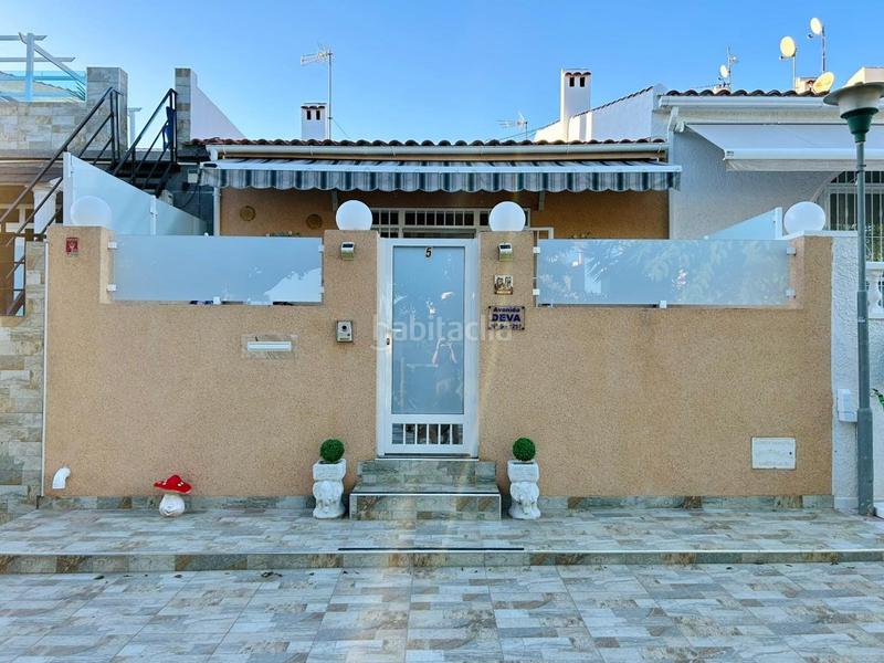 Foto d50b69d8-aba5-4a4d-be16-cc75cb753d09. Maison jumelée dans Zona Carrefour - Urbanizaciones Torrevieja