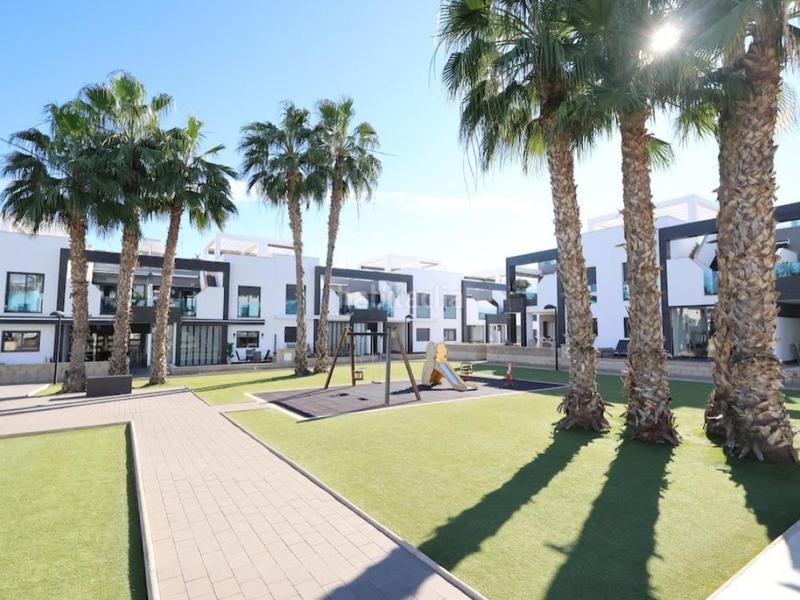 Foto 4541949f-500f-4785-b96e-adb33c284951. Casa in La Zenia Orihuela