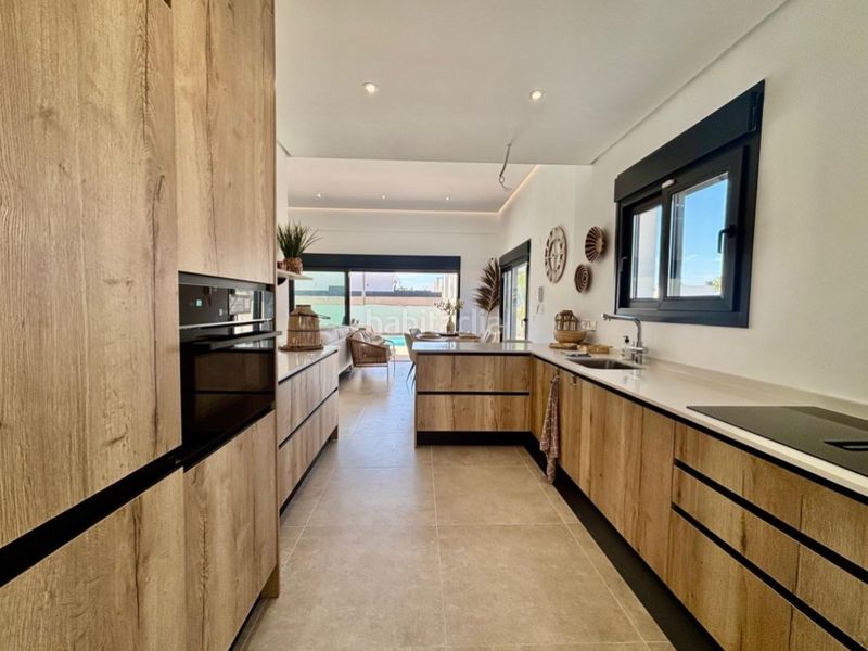 Foto 8aa8fb4d-e117-4c48-b0c7-8ed2758d6837. Casa amb piscina a Rojales