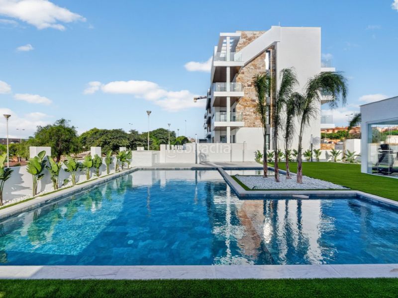 Foto 4cca0bfd-5992-4d83-b4ad-09f0207aff80. Casa amb piscina a Aguas Nuevas Torrevieja