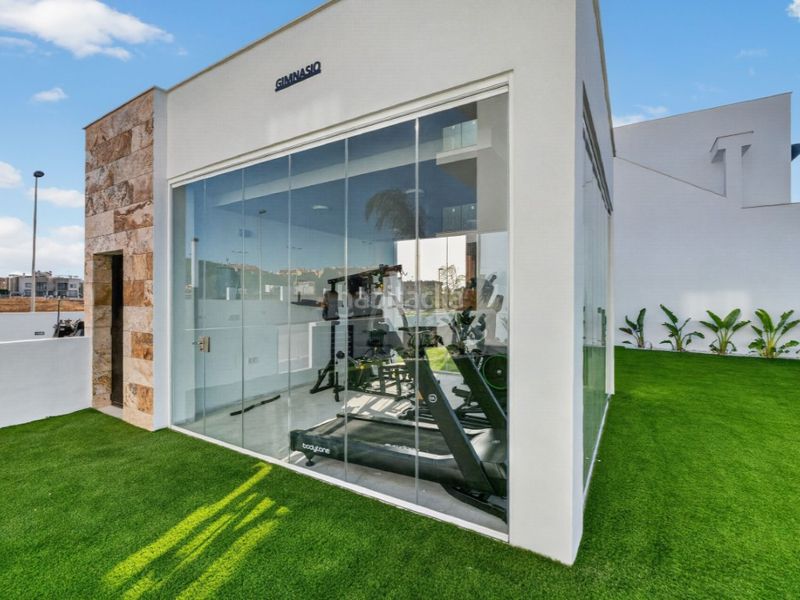 Foto a185dc07-b66f-479e-b456-96cd4a41dd67. Casa amb piscina a Aguas Nuevas Torrevieja