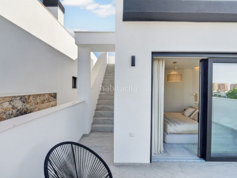 Foto a6f22fcb-c210-4c16-afe4-ae406390bc7e. Casa amb piscina a Aguas Nuevas Torrevieja