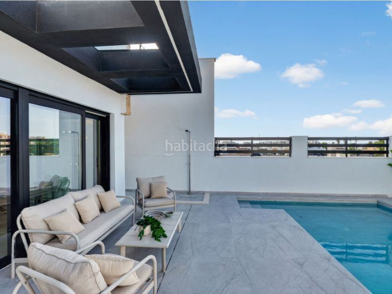 Foto d1000798-591b-4a6f-95e6-193a94ce2399. Casa amb piscina a Aguas Nuevas Torrevieja