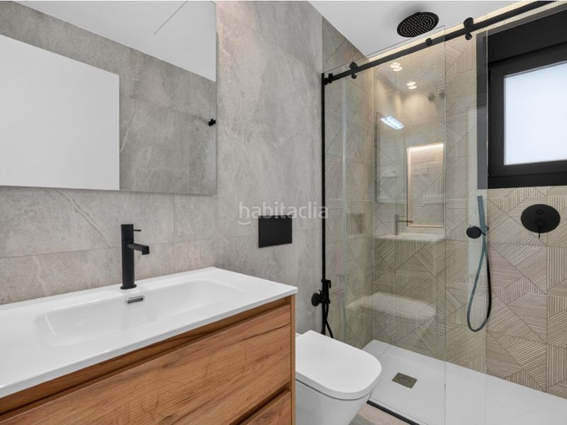 Foto f9b5d2ce-1634-4e27-aa07-cd238aa8f035. Casa amb piscina a Aguas Nuevas Torrevieja