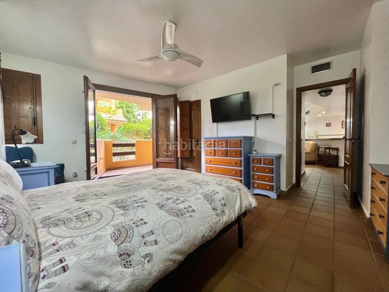 Foto 2d21ba9e-2cfc-441a-843f-20ca9c55675f. Apartament amb piscina a Punta Prima Torrevieja