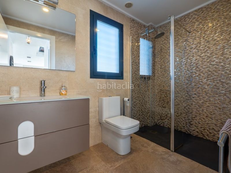 Foto b4bb69a6-b9b7-4149-adbc-bb97ebd508a9. Casa amb piscina a Rojales
